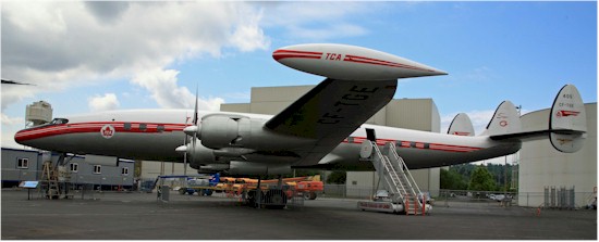 Lockheed Super Constellation in Trans-Canada Air Lines colors